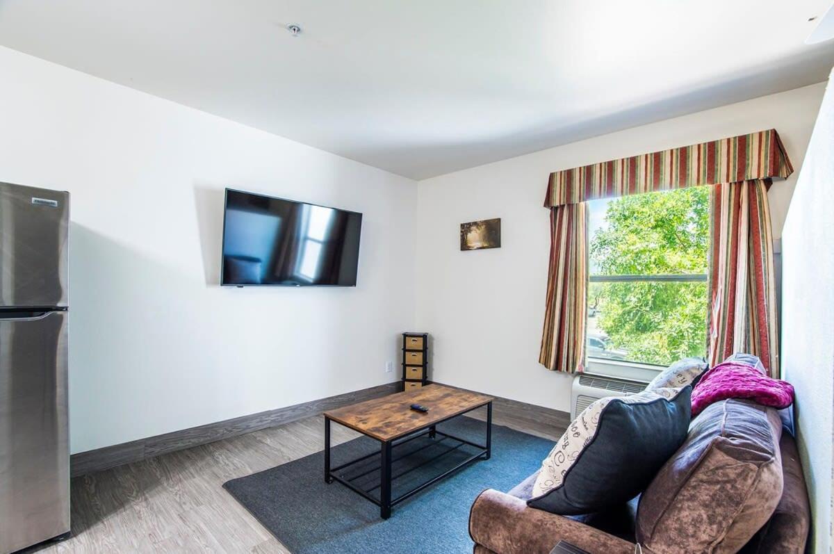 Vistas 216- Renovated Central Sierra Vista Long Term Discounts Ngoại thất bức ảnh
